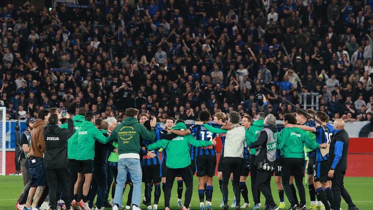 festa a fine partita-Serie A Enilive 2024-25 giornata 36 Atalanta-Roma_0152