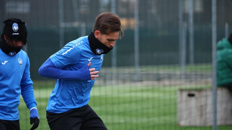 toloi-during UCL MD5 Young Boys - Atalanta training-0034