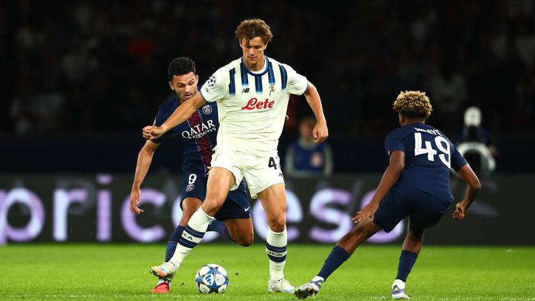 UEFA Champions League Phase Paris Saint-Germain - Atalanta scalvini giorgio_0041