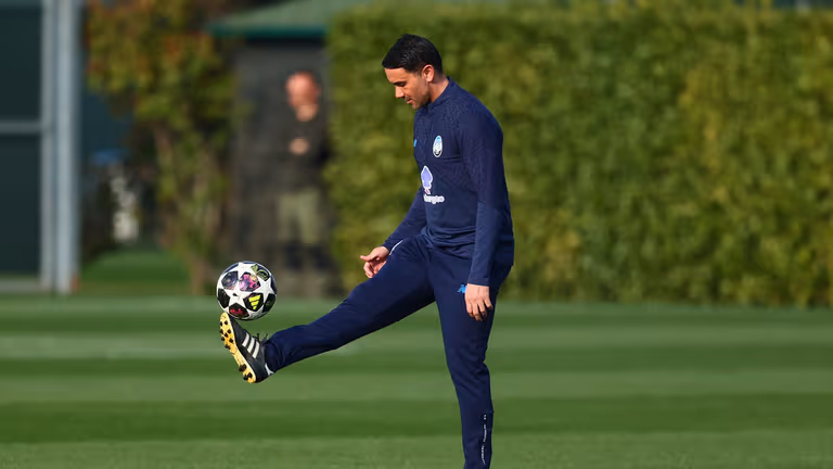 TRAINING-UCL R16  Training-0402