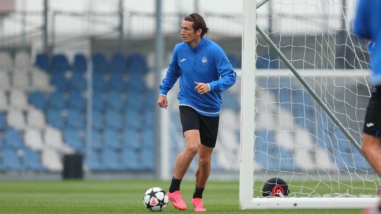 de roon marten-during MD-1 UCL training  Atalanta vs Arsenal_0047