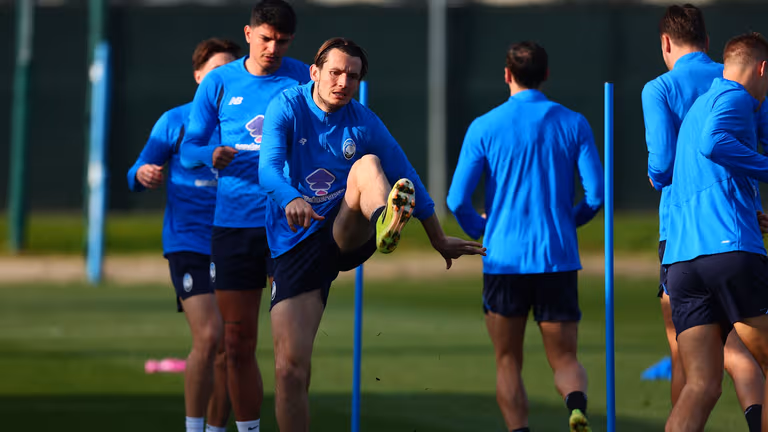 TRAINING-UCL R16  Training-0413