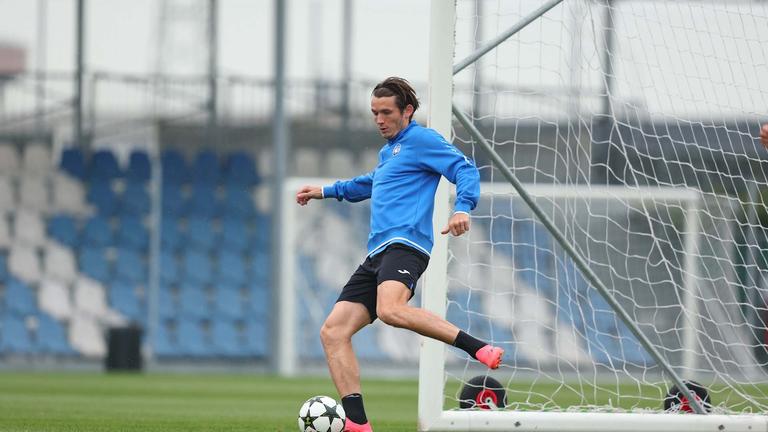de roon marten-during MD-1 UCL training  Atalanta vs Arsenal_0024