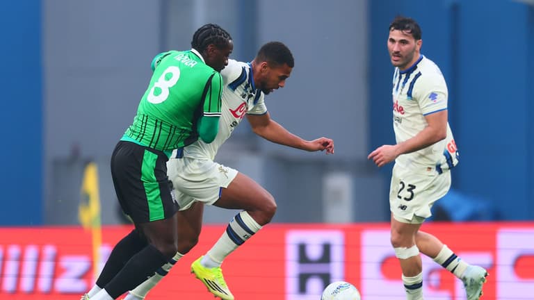 hien isak-Serie A Enilive 25-26 Sassuolo - Atalanta-0420