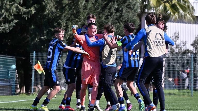 Esultanza fine partita - Dynamo Kyiv U19 - Atalanta U19 11-02-2025 152