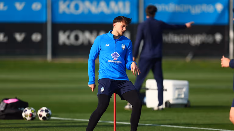 TRAINING-UCL R16  Training-0425