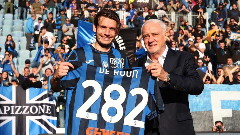 de roon marten con antonio percassi-Serie A Enilive 2024-25 giornata 12 Atalanta-Udinese-0005