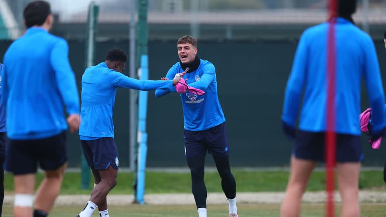 training-UCL League Phase MD7 Training-0183