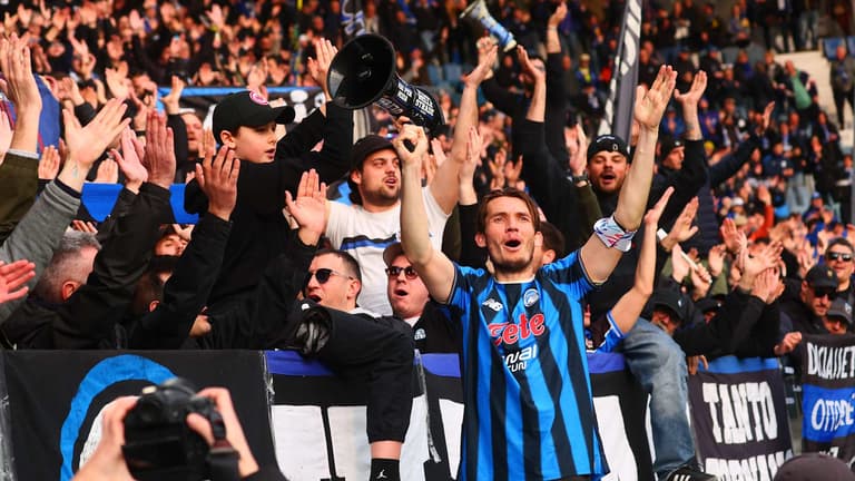 Celebrazione Marten De Roon-Serie A Enilive 25-26 Atalanta-Verona2440