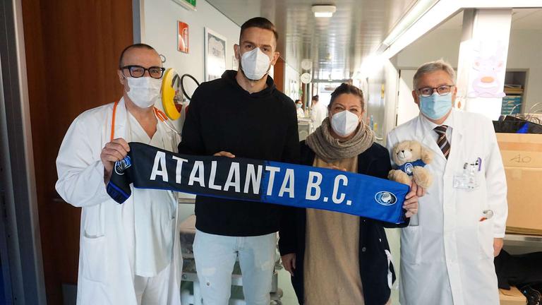ASST Papa Giovanni XXIII, Rafael Toloi nei reparti pediatrici