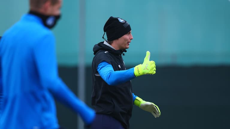 training-UCL League Phase MD7 Training-0220