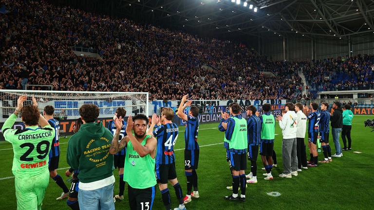 festa a fine partita-Serie A Enilive 2024-25 giornata 36 Atalanta-Roma_0188