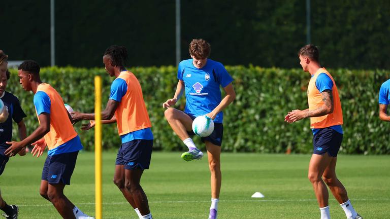 preseason-2025-2026-zingonia-1° allenamento-palestra-maldini-ahanor