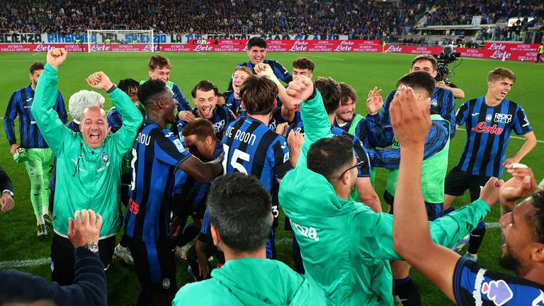 festa a fine partita-Serie A Enilive 2024-25 giornata 36 Atalanta-Roma_0170