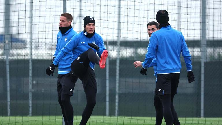 de roon marten-during UCL MD5 Young Boys - Atalanta training-0025