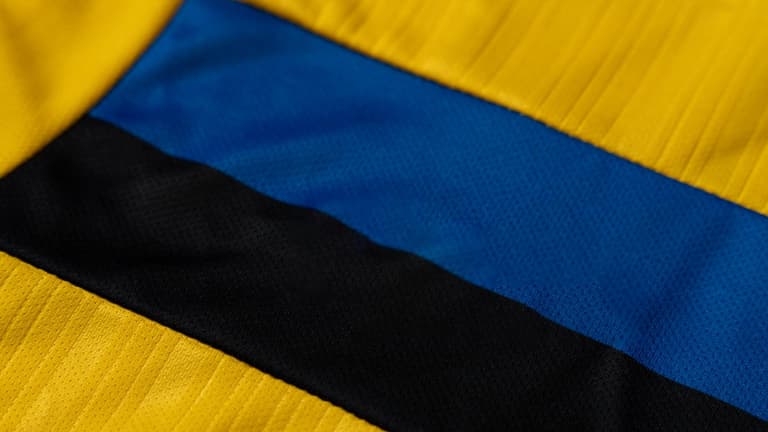 Terza maglia 2024/25 | Primo piano strisce nerazzurre