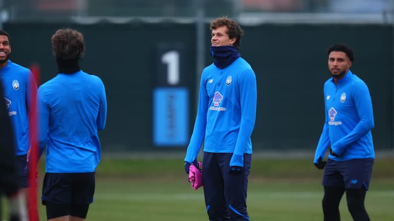 training-UCL League Phase MD7 Training-0169