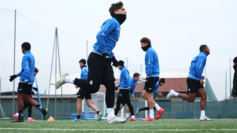 zaniolo-during UCL MD5 Young Boys - Atalanta training-0038