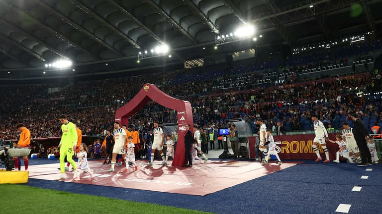 ingresso squadre-Serie A Enilive 25-26 Roma-Atalanta-0055