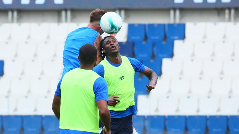 Allenamento allo stadio di Bergamo -maldini daniel e kossounou odilon235