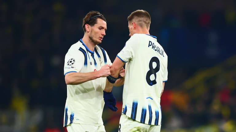 pasalic mario de roon marten-UCL KO Play-offs Borussia Dortmund-Atalanta-0751