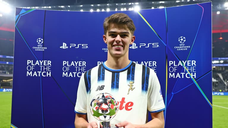 de ketelaere charles-UCL League Phase MD5 Eintracht Frankfurt vs Atalanta-0126