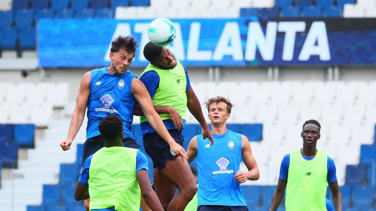 Allenamento allo stadio di Bergamo -samardzic lazar e hien isac234