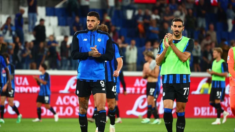 saluto ai tifosi-Serie A Enilive 26-27 Atalanta-Cagliari-0047