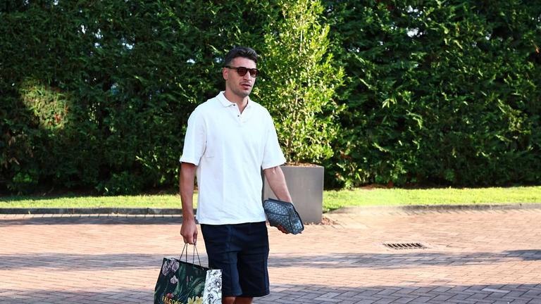 Preseason 2025/26 - L'arrivo a Zingonia di Berat Djimsiti