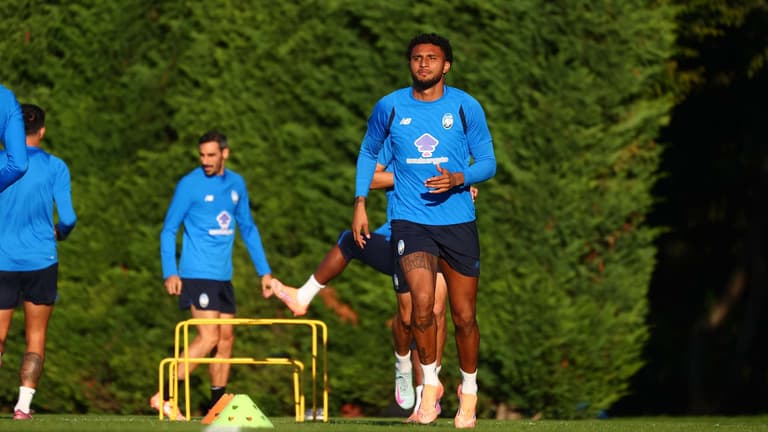 ederson-UCL League Phase MD2 Training0285