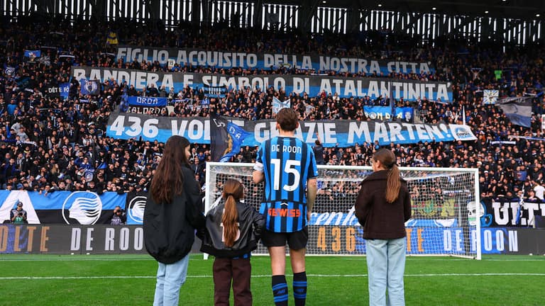 Celebrazione Marten De Roon-Serie A Enilive 25-26 Atalanta-Verona2411