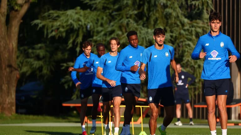 ahanor honest-UCL League Phase MD2 Training0271