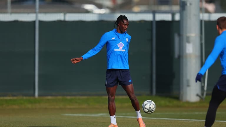 UCL League Phase MD8 Training0440