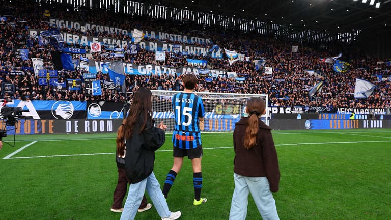 Celebrazione Marten De Roon-Serie A Enilive 25-26 Atalanta-Verona2408