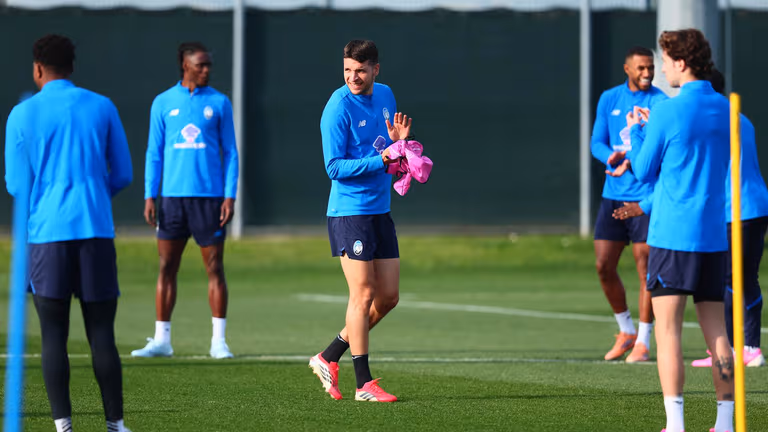 TRAINING-UCL R16  Training-0375