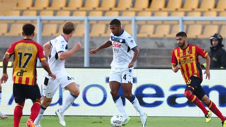 hien isak-serie a 2024-25 lecce-atalanta-_0011