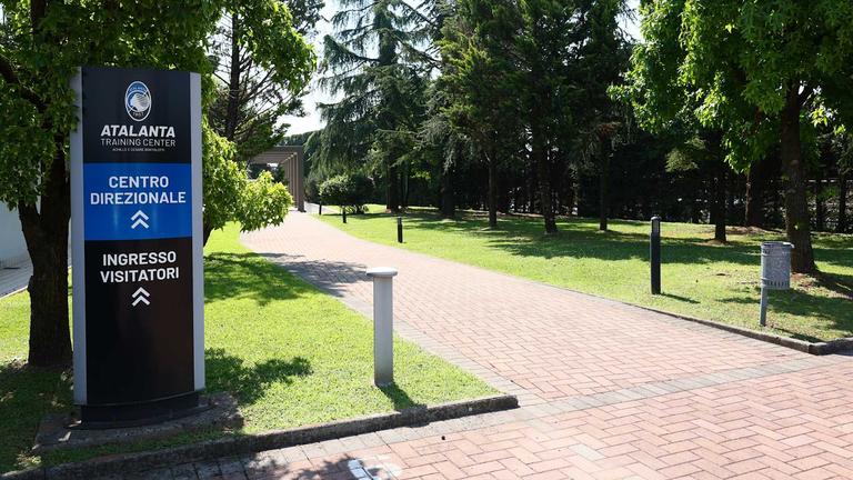 Ingresso visitatori vialetto Centro Sportivo Bortolotti 