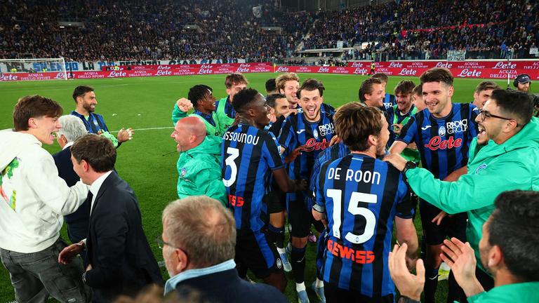 festa a fine partita-Serie A Enilive 2024-25 giornata 36 Atalanta-Roma_0172