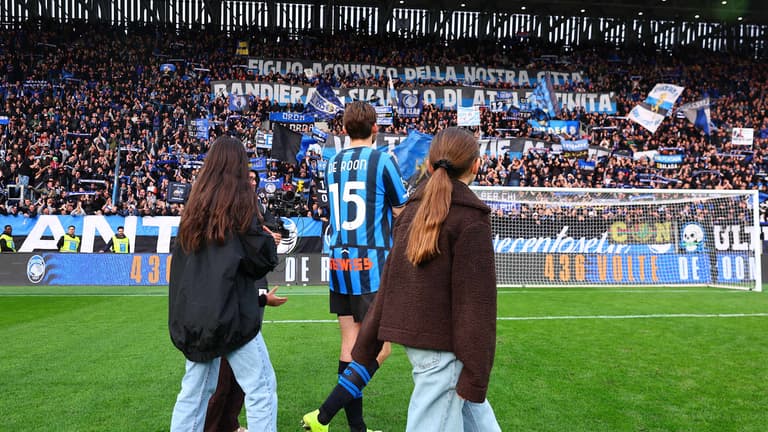 Celebrazione Marten De Roon-Serie A Enilive 25-26 Atalanta-Verona2407