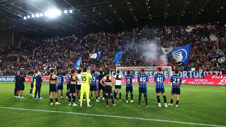 saluto ai tifosi-XXVII TROFEO BORTOLOTTI Atalanta-Athletic Club-0545