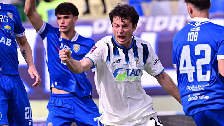 Ghislandi Davide Angelo goal 2-2 esultanza - Siracusa - Atalanta U23 04-04-2026 393