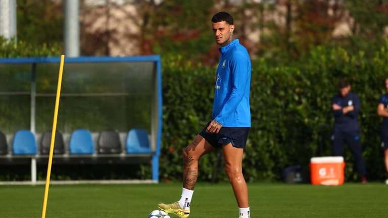 scamacca gianluca-UCL League Phase MD3 Training1664