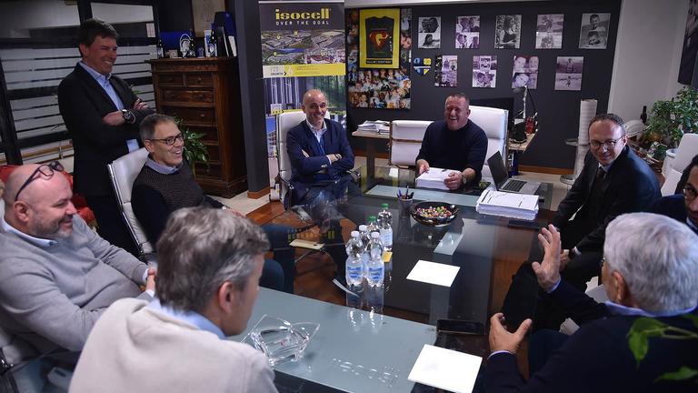 Isocell, firma appalto e prolungamento