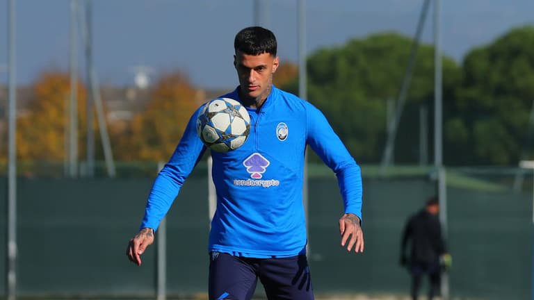 scamacca gianluca-UCL League Phase MD4 Training-0015