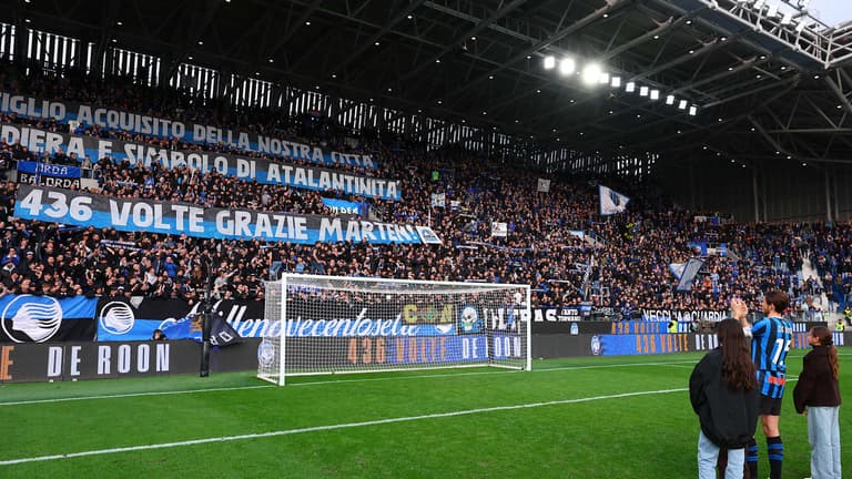 Celebrazione Marten De Roon-Serie A Enilive 25-26 Atalanta-Verona2412