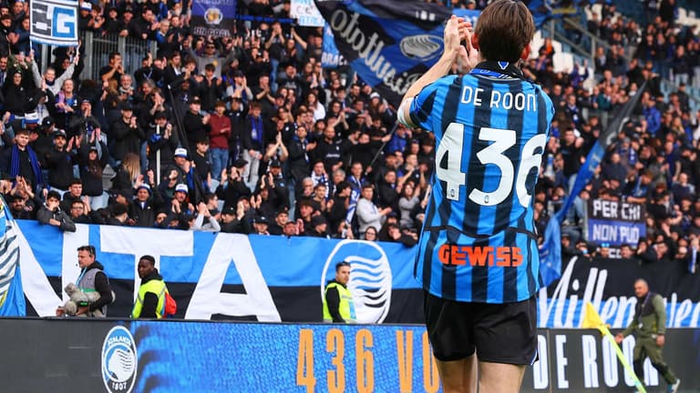 Celebrazione Marten De Roon-Serie A Enilive 25-26 Atalanta-Verona2437