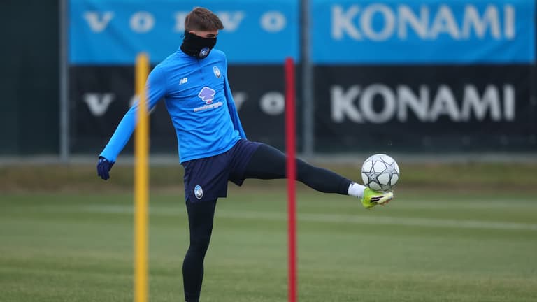 training-UCL League Phase MD7 Training-0161