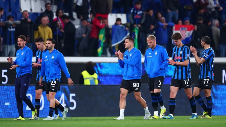 saluto ai tifosi-Coppa Italia Frecciarossa 2025-26 Semifinale Atalanta-Atalanta-0223