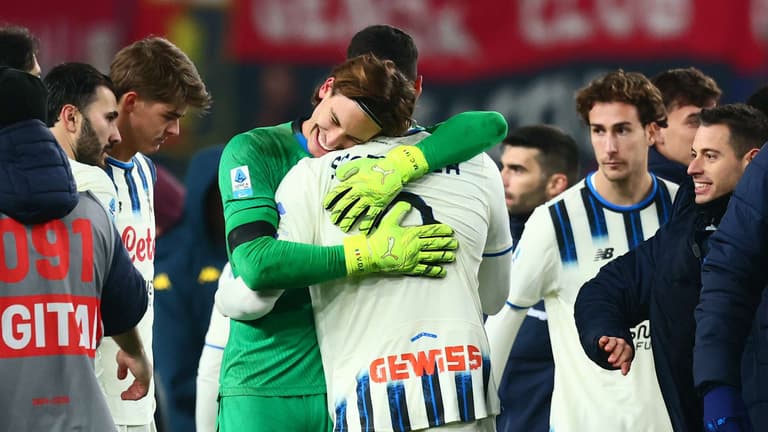 carnesecchi marco e scamacca gianluca-Serie A Enilive 25-26 Genoa-Atalanta-0336