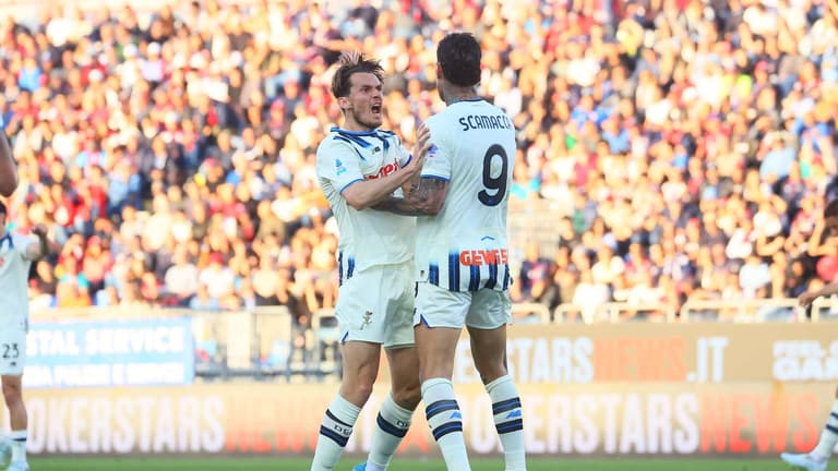 scamacca gianluca e de roon marten-Serie A Enilive 25-26 Cagliari-Atalanta0285